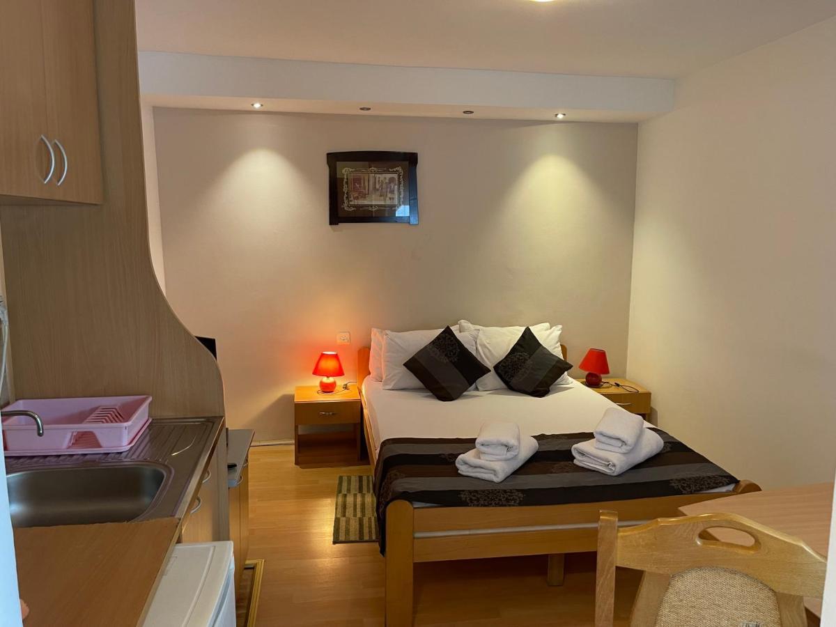 Guest Accommodation Zone نيسكا بانجا المظهر الخارجي الصورة