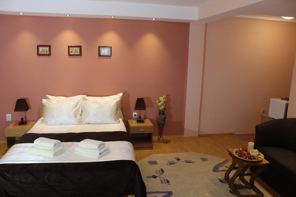 Guest Accommodation Zone نيسكا بانجا الغرفة الصورة